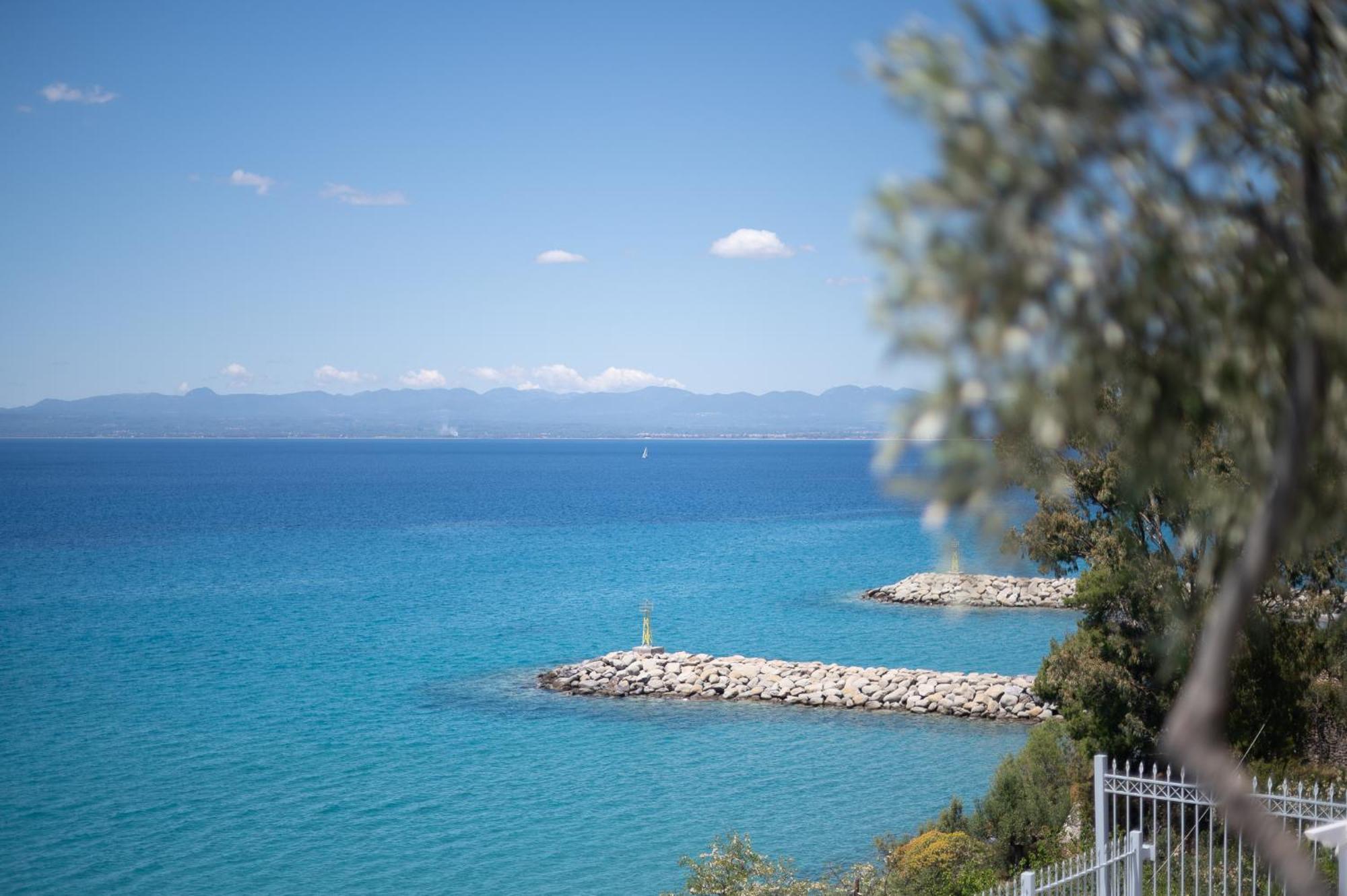 Pouletis Family Apartments - Akroyali Seaview Getaways Kalamata Exteriér fotografie