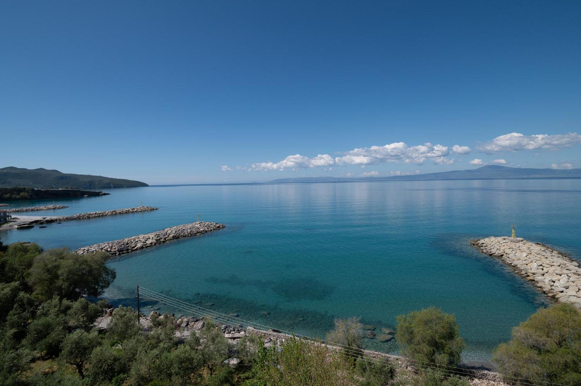 Pouletis Family Apartments - Akroyali Seaview Getaways Kalamata Exteriér fotografie