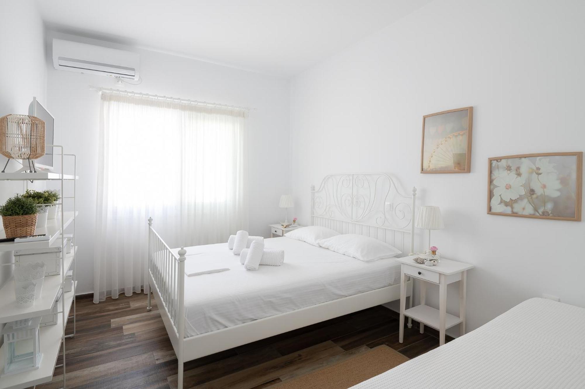 Pouletis Family Apartments - Akroyali Seaview Getaways Kalamata Pokoj fotografie
